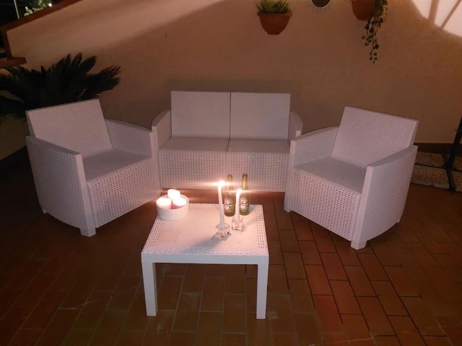 Carrie'S Home - Roma Фиумичино Екстериор снимка